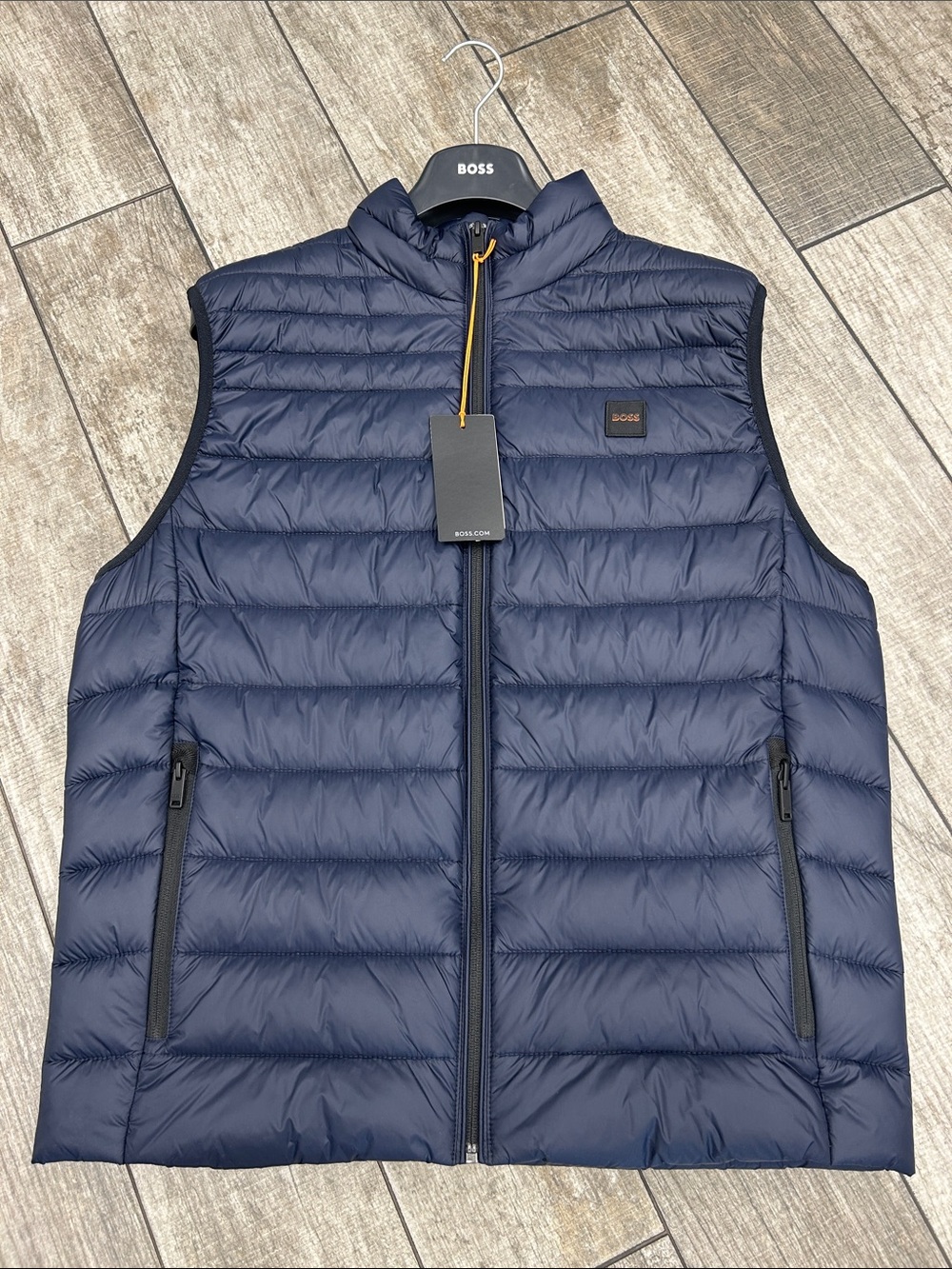 Boss Odeno2 Puffer Vest with Zipper side pockets New with Tag
